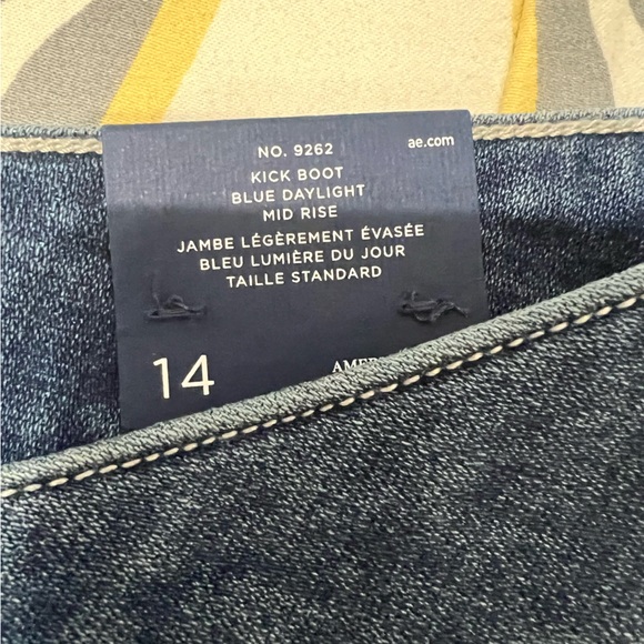 NWT American Eagle Outfitters Women’s Jeans - Picture 4 of 6
